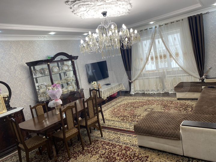 Дом 145 м² на участке 4,5 сот.