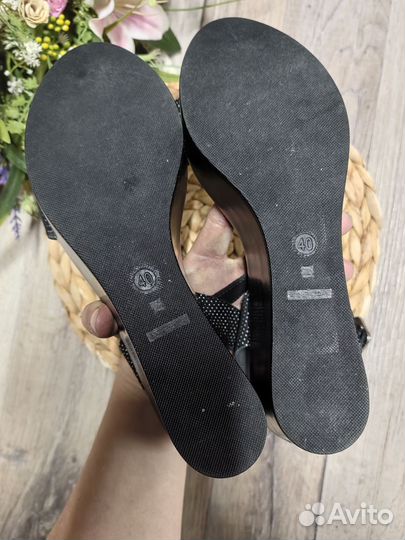 Босоножки женские. Италия