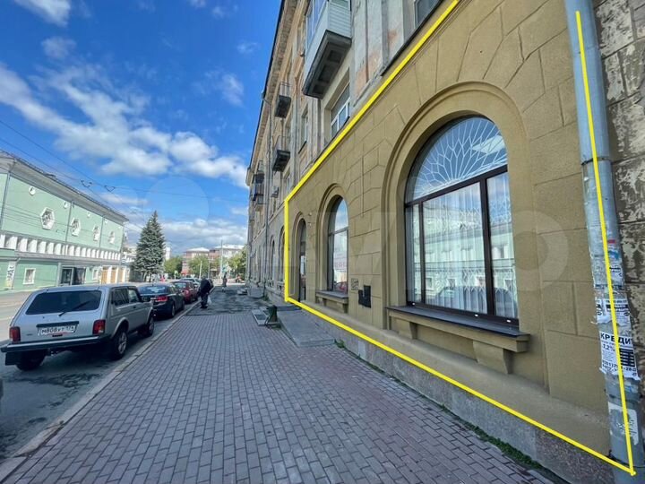 Торговая площадь, Общепит, Салон, Офис, 137 м²