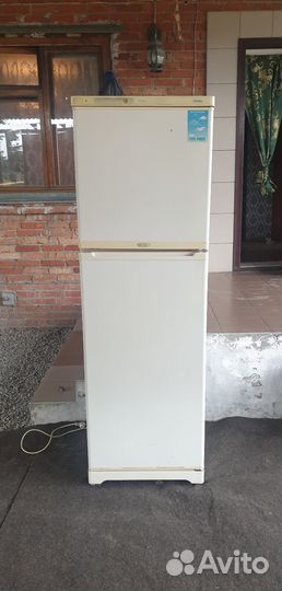 Холодильник Stinol