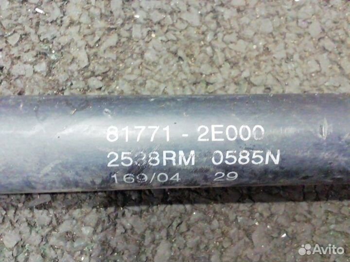 Амортизатор багажника Hyundai Tucson G4GC