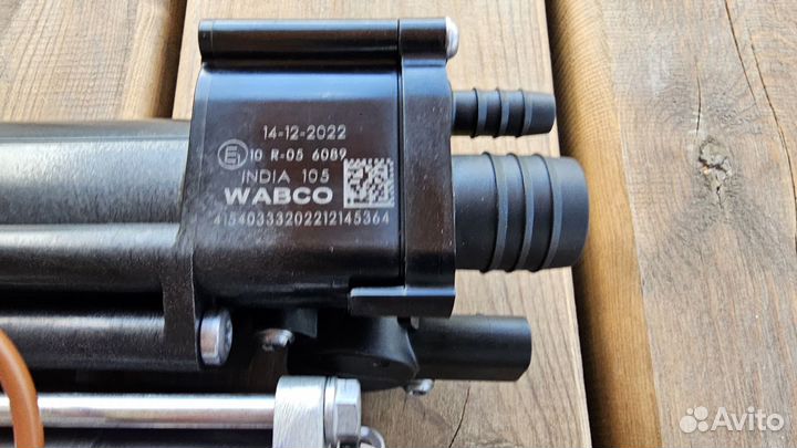 Воздушный компрессор Wabco 4154039032 BMW 5 G31 6