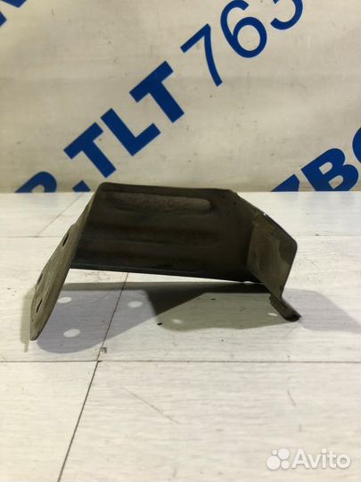 Крепление фары LADA vesta 1.6 мт седан