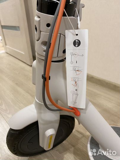 Электросамокат Xiaomi Mi Electric Scooter 3
