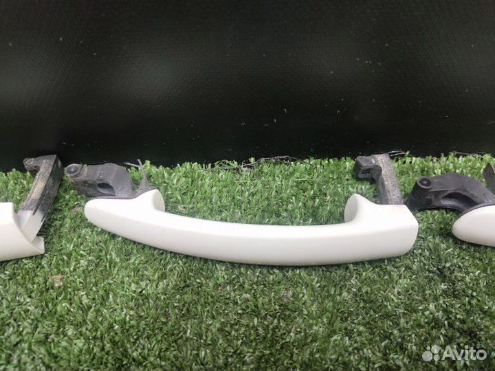 Ручка двери Volkswagen Polo liftback