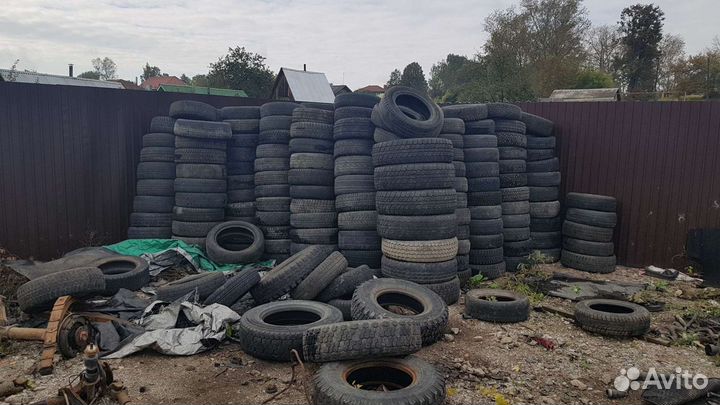 Отдам даром шины под хозяйственные нужды