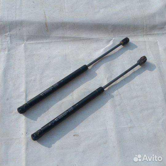 Амортизатор багажника Chevrolet Aveo T200