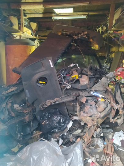 Продам кузов на Рено Логан