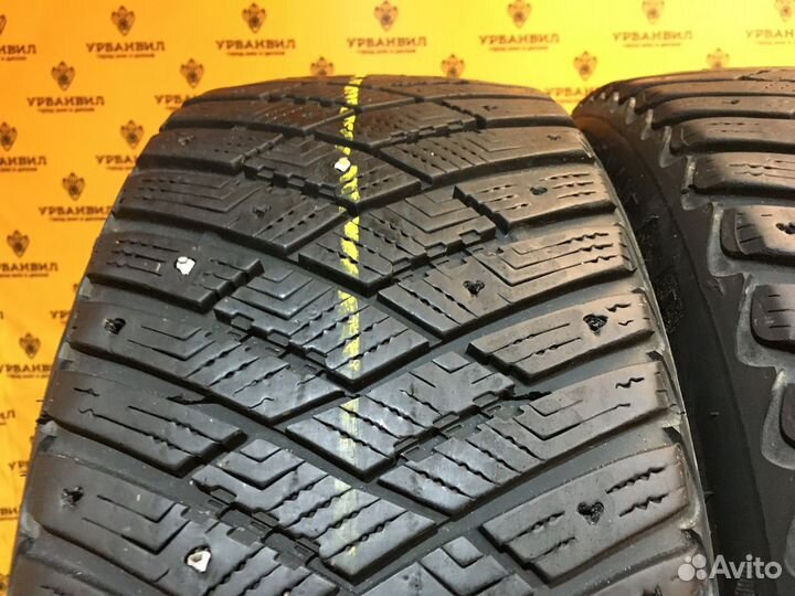 Goodyear Ultragrip Ice Arctic 215/55 R17 98T