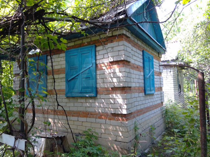 Дача 20 м² на участке 8,5 сот.
