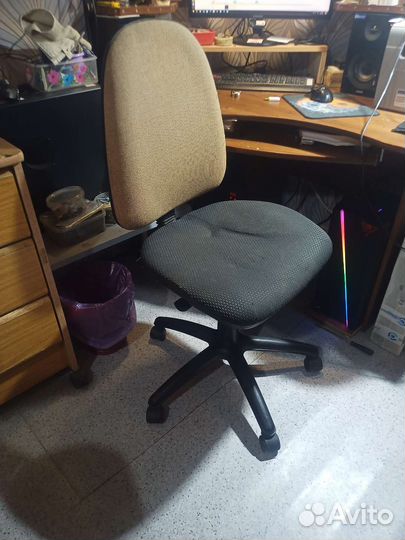Компьютерное кресло