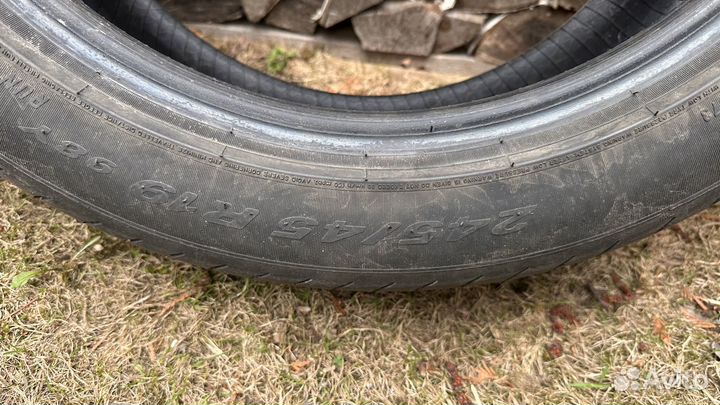 Pirelli P Zero 245/45 R19