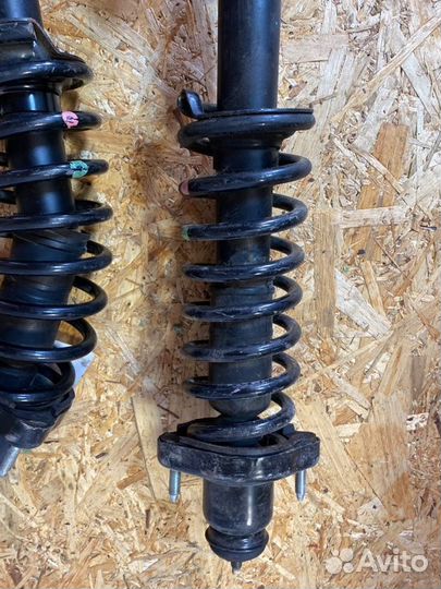 Пружина подвески задняя Mitsubishi Outlander