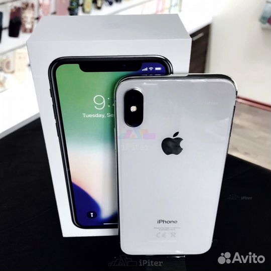 Телефон iPhone 10