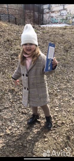 Пальто для девочки 110