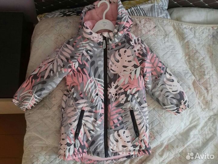 Куртка для девочки 98размер