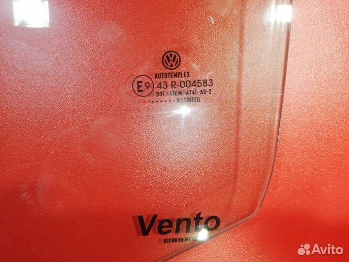 Стекло двери заднее левое Volkswagen Bora 1J2 AGN