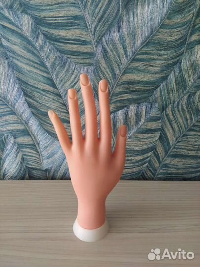 Рука -тренажер