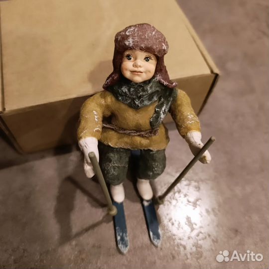 Ватная елочная игрушка Лыжник