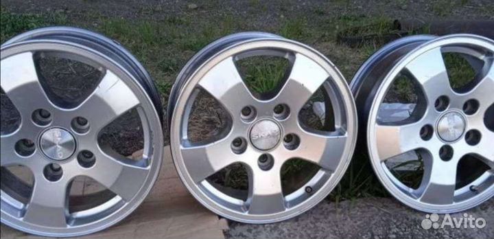Продам литые диски R16