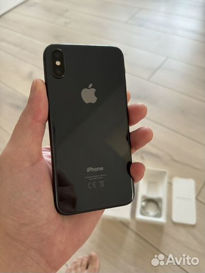 iPhone X, 64 ГБ