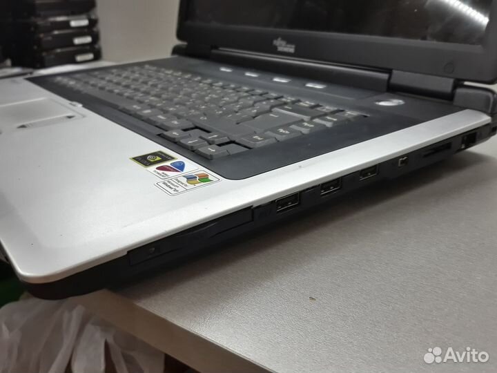 Ноутбук дефектный раскомплектованный Fujitsu M3438