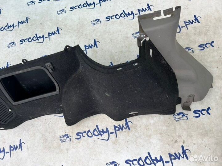 Обшивка багажника задняя левая Subaru Forester SF