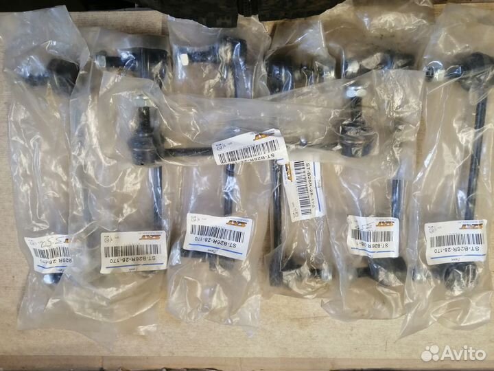 Стойка зад стабилизатора Mazda Premacy CP8W