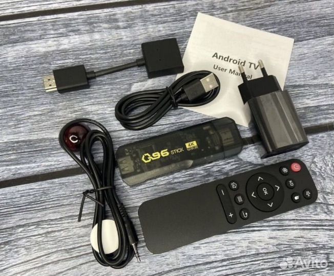 Смарт тв приставка Android TV Stick G96