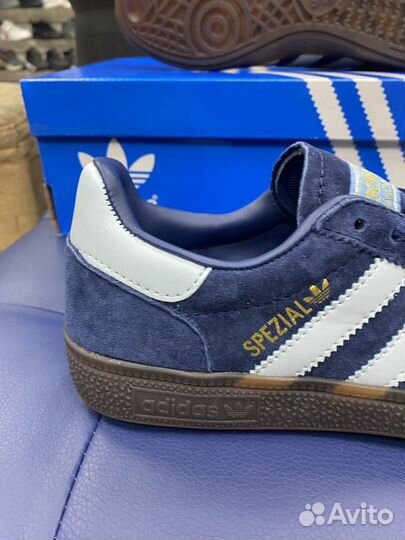 Кроссовки Adidas Spezial натуральные