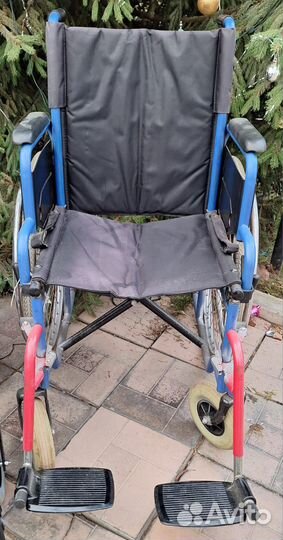 Инвалидная коляска