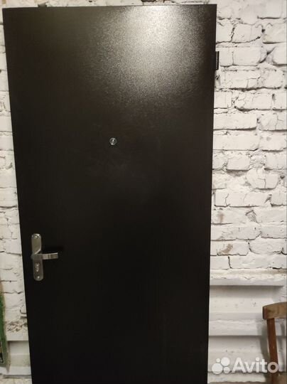 Дверь входная металлическая