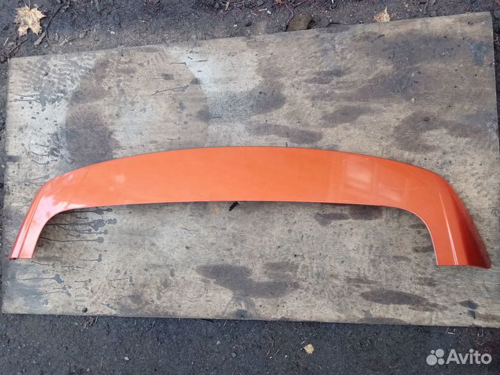 Спойлер двери багажника Опель Мокка 2014 год