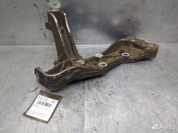 Кронштейн переднего рычага Skoda Octavia (A5 1Z)