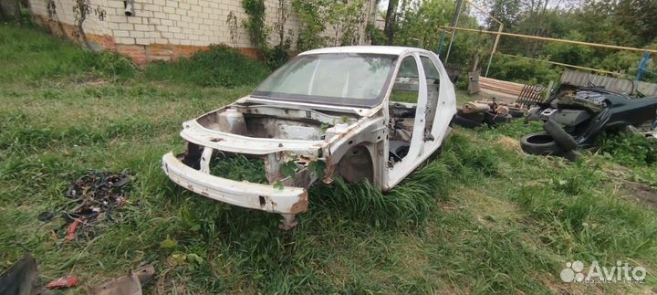 Кузов частями целиком renault Логан 1 рест