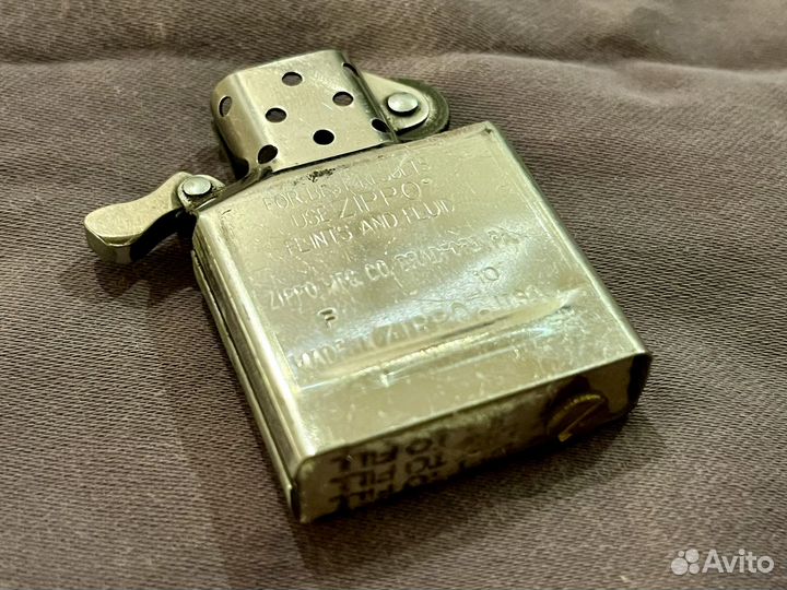 Зажигалка бензиновая Zippo