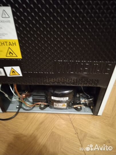 Морозильная камера dexp F201AMA