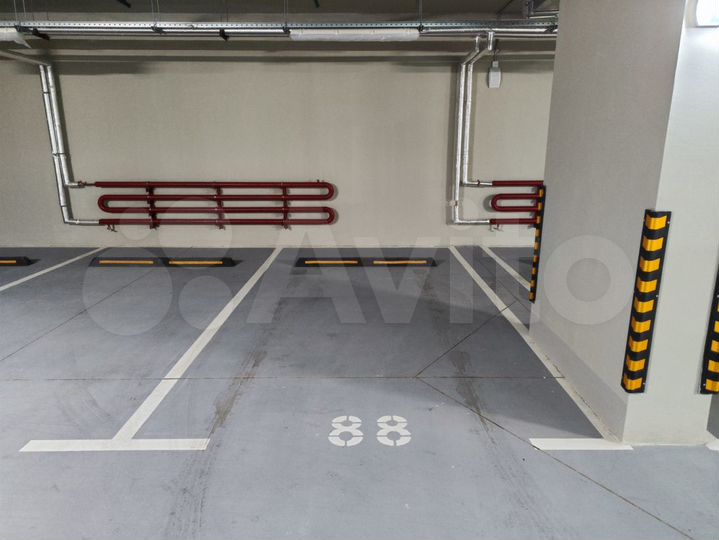 Машиноместо, 14 м²