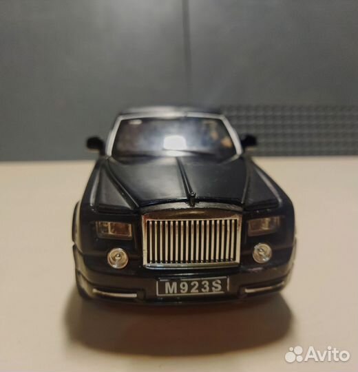 Rolls-Royce phantom 1/24