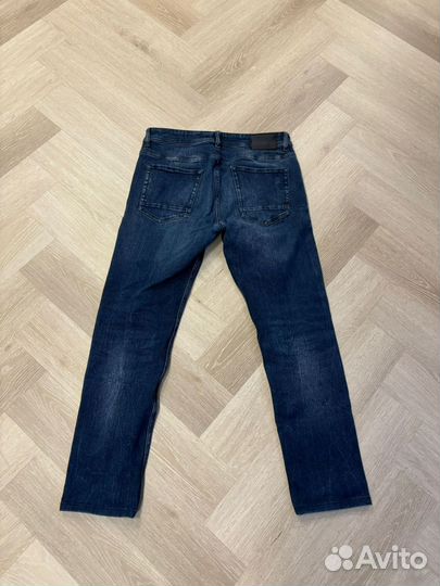 Джинсы Hugo Boss