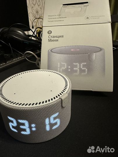 Яндекс станция мини с часами