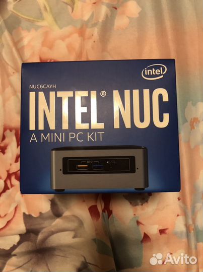 Intel NUC6cayh