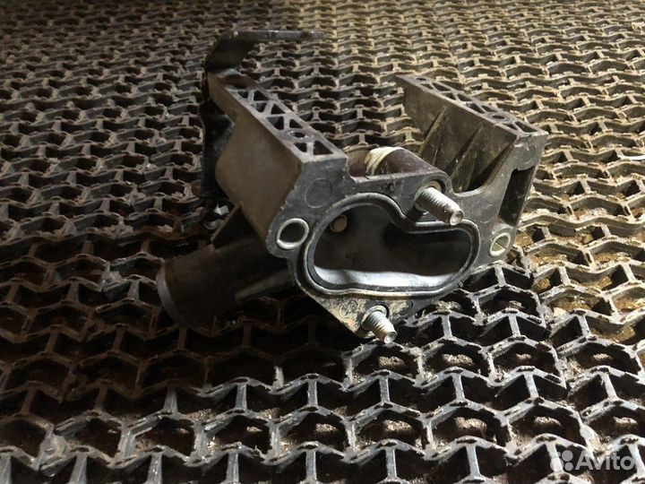 Корпус термостата Фокус 2(1,6) Ford Focus