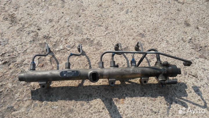 Топливная рампа бу D4EA 3140027000