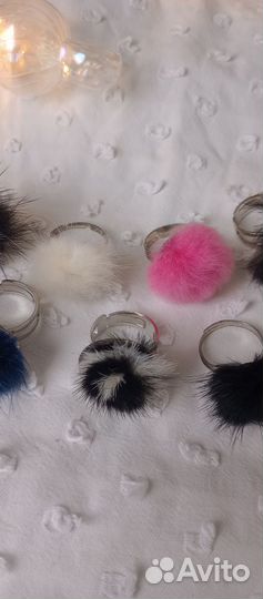 Кольца с мехом, хэнд-мейд