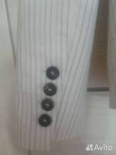 Пиджак женский mango