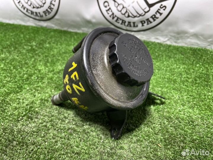 Бачок гидроусилителя руля Toyota Land Cruiser