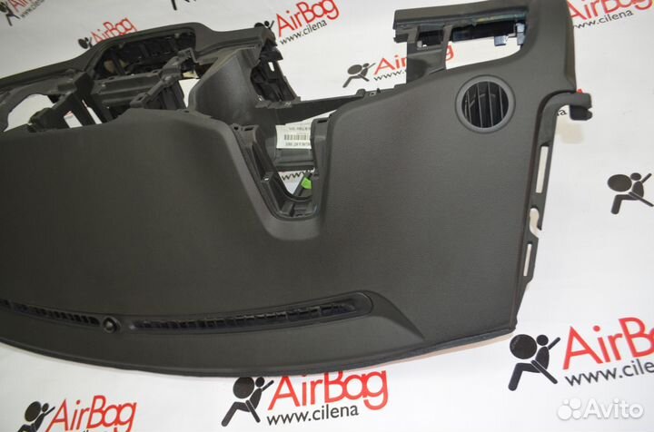 Торпедо панель приборов Kia Sportage