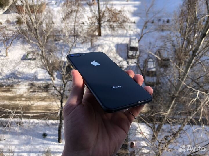 iPhone 8 Plus, 256 ГБ