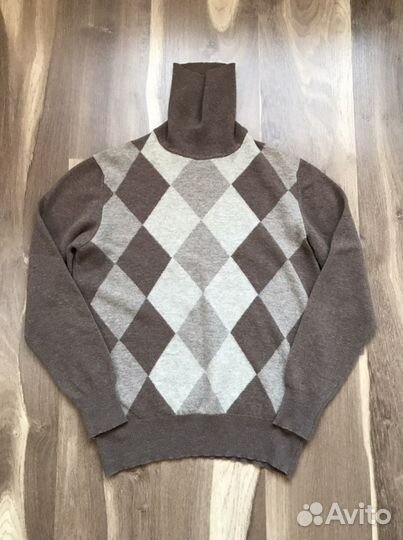 Шерстяной свитер с ромбами